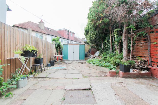 240A, Thornton Road, Greater London photo 4