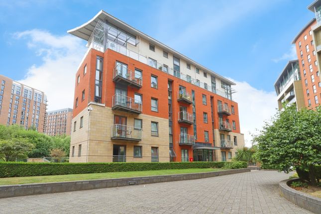 1-bed flat on Flat 9, Bonaire,, Gotts Road, West Yorkshire, £130,000