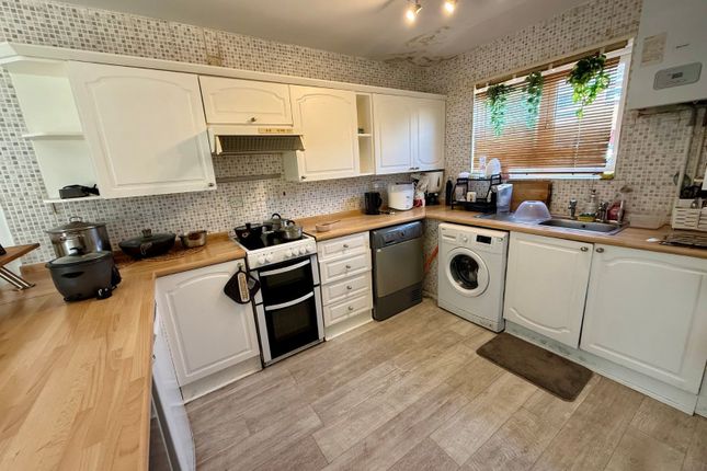 53, Tangmere Drive, Hampshire photo 2