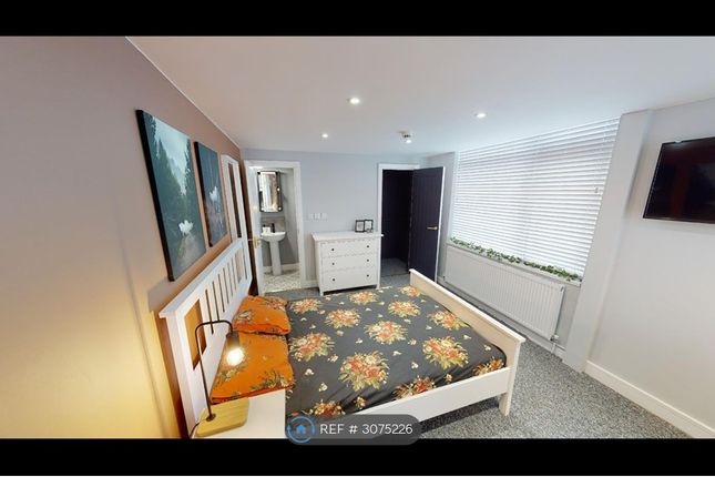 Shaftesbury Road, Swinton, Manchester photo 3