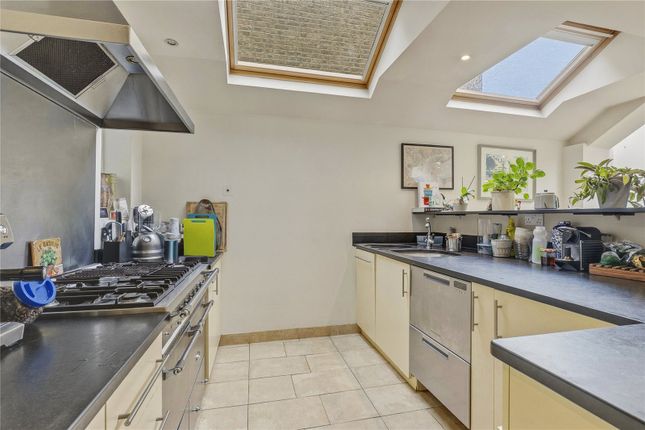70, Stormont Road, London photo 4