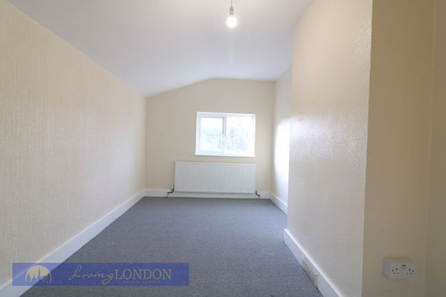 Terraced house to rent in Forest Road, London