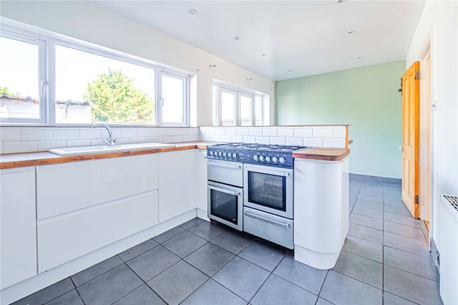 24, Cobb Road, Hertfordshire photo 4