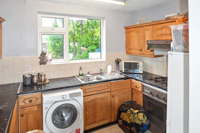 102, Deans Way, Coventry photo 4