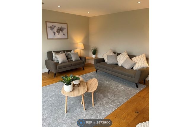 West Terrace, Orchard Square The Garden Quarter Caversfield, Bicester, Oxfordshire photo 4