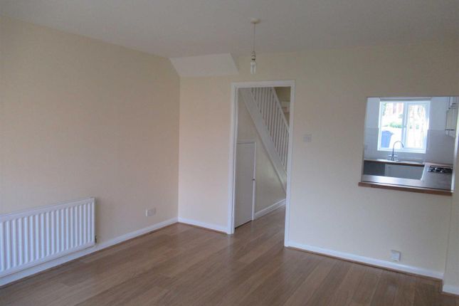 20, Frensham Close, Banbury photo 3