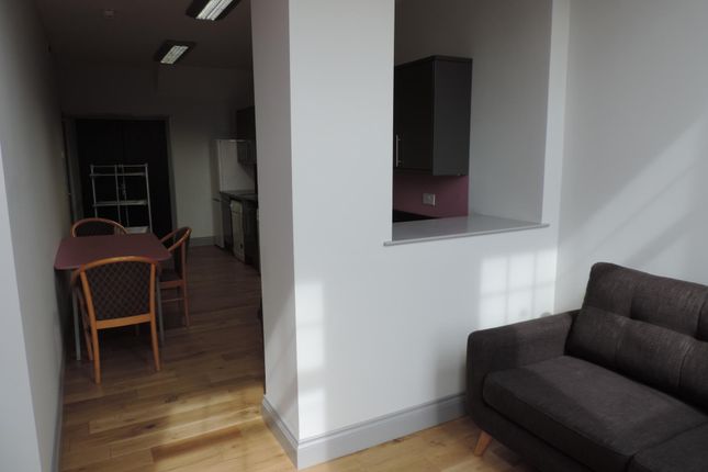 Pink Suite, Lustrous House, Gillingham photo 2
