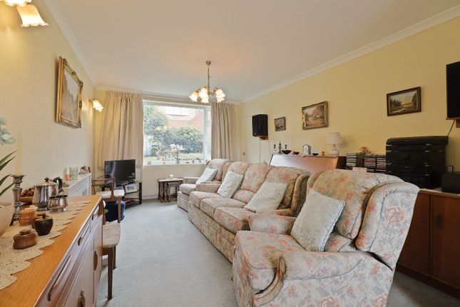 7, Hillside Drive, Barnsley photo 4