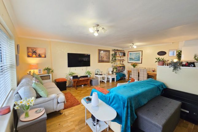 2 Stoats Mews, Butts Way, North Tawton photo 4