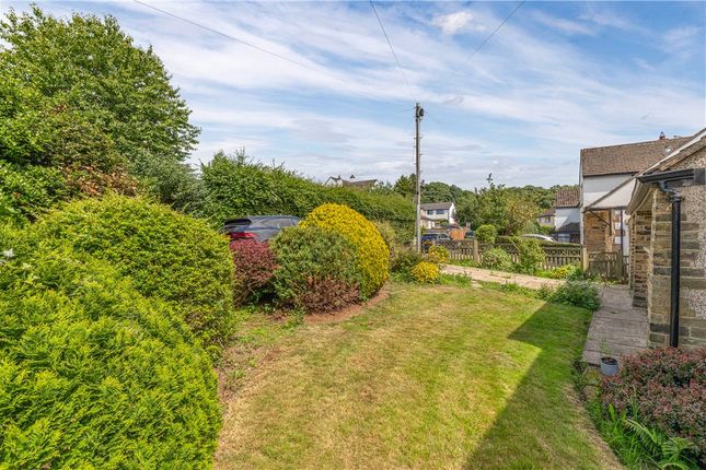 53, Walker Wood, Baildon photo 2