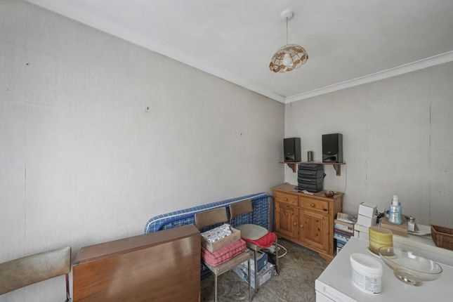 247A, Shakespeare Avenue, Hayes photo 3