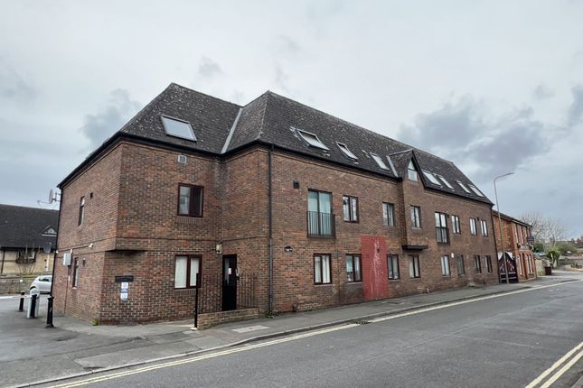 Thumbnail Flat for sale in North Street, Bicester