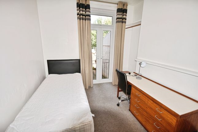 69, Priory Road, Exeter photo 4