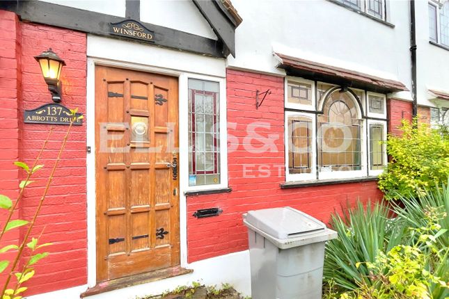 137, Abbotts Drive, Wembley photo 2