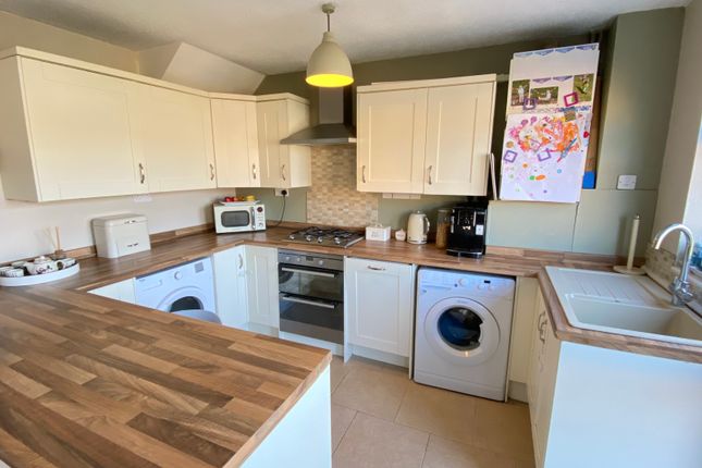 13, Rocher Close, Westbury photo 3