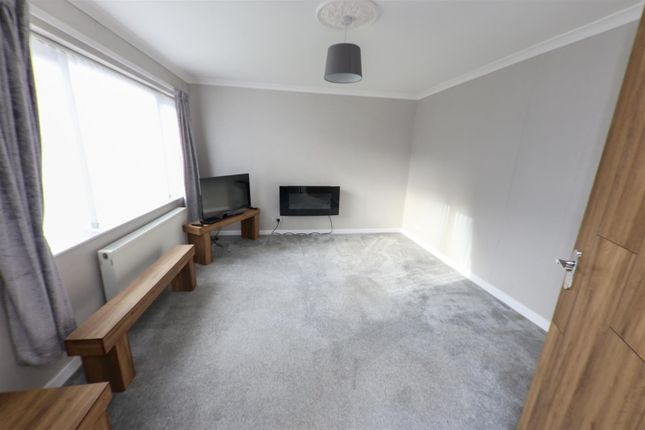 Old Hexthorpe, Doncaster photo 4