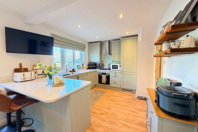 68 Moor Lane, Scarborough photo 3