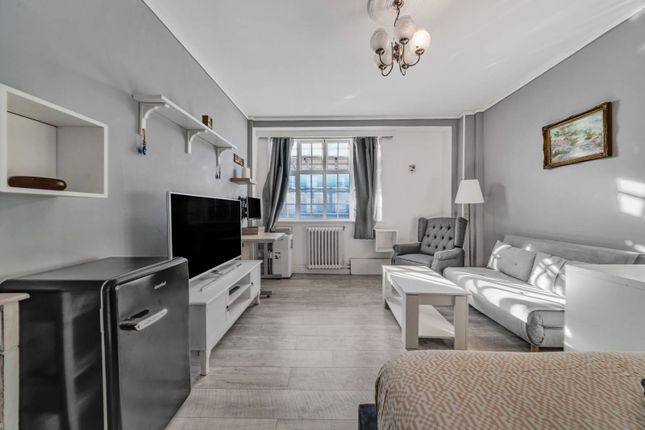 Studio for sale in Russell Square, Bloomsbury, London
