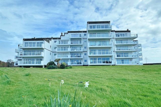 Flat for sale in Monarch Huose, Royal Parade, Eastbourne