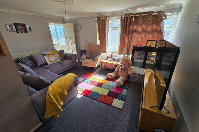 48, Westmorland Rise, Peterlee photo 4