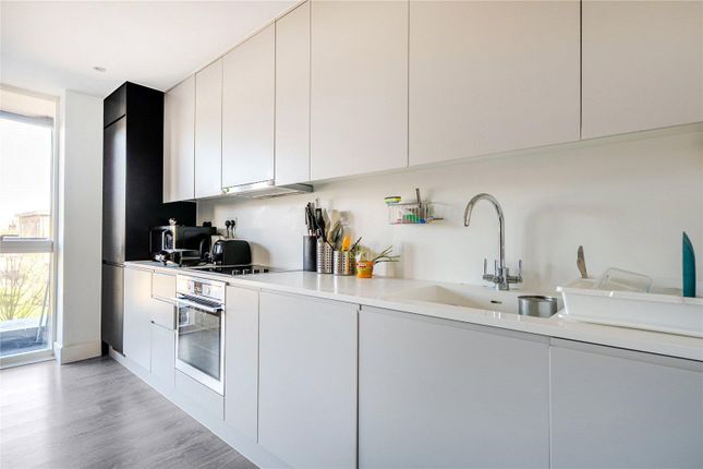 Rookery Court, Flat 12, Ruckholt Road, London photo 4