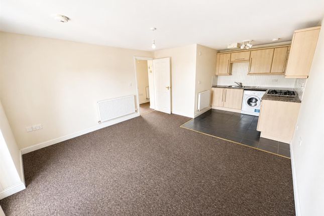 9, Nailsmith Court, Gloucestershire photo 3