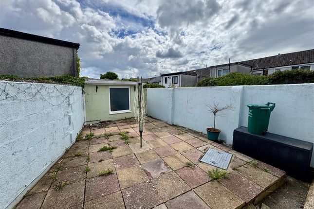 17, Church Road, Pentre photo 4