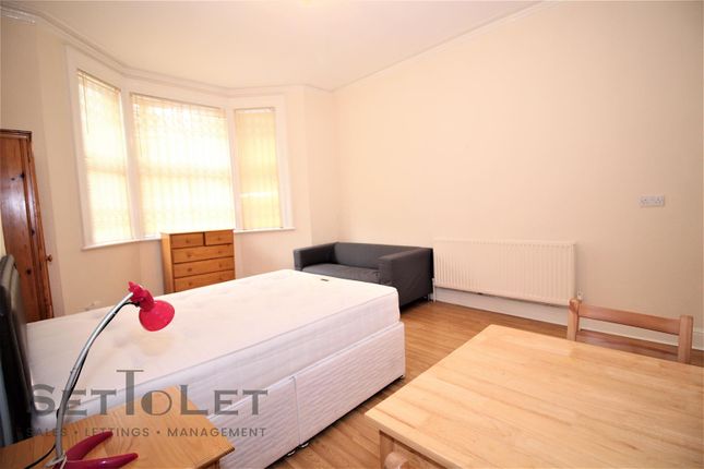 13, Flat 1, Evington Road, Leicester photo 2