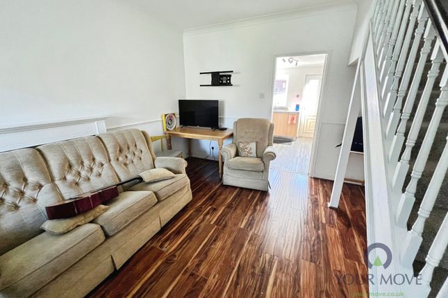 103, Wealdstone Drive, West Midlands photo 2