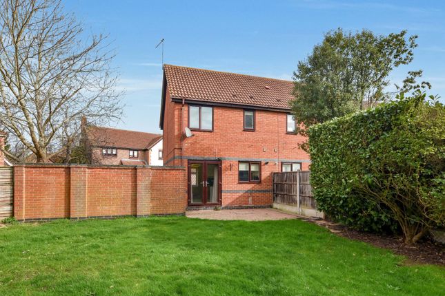 67, Churchfields, Shoeburyness photo 3