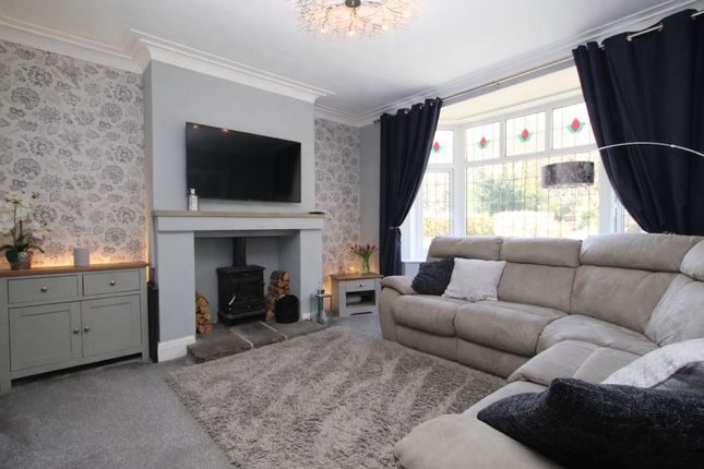 2 Stoney Royd Lane, Todmorden photo 3