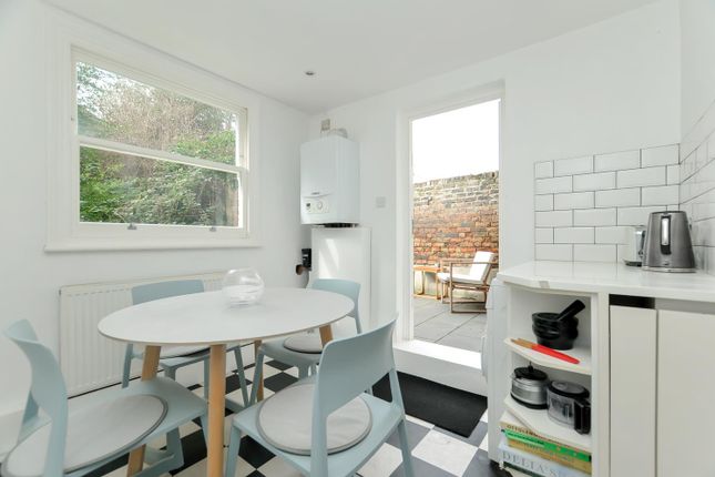 31A, Bouverie Road, London photo 3
