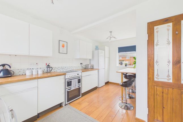 145, Pound Bank Road, Malvern photo 3
