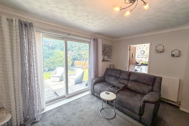 85, Castlerigg Drive, Burnley photo 3