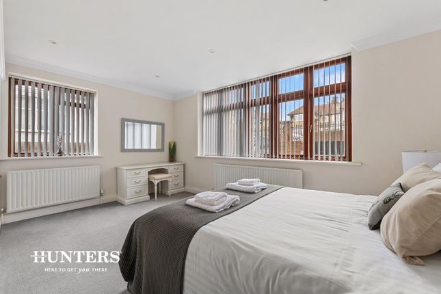 Flat 3, 187, Dollis Hill Lane, London photo 4
