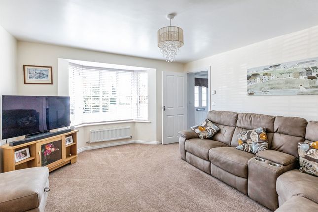 34, Chelveston Road, Raunds photo 2