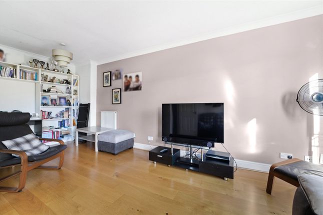 3, Oakhurst Place, Watford photo 2