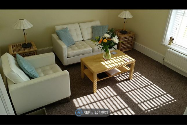 Flat D, Spencer Road, Ryde photo 2