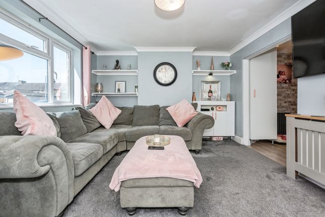 15, Betsham Road, Kent photo 4