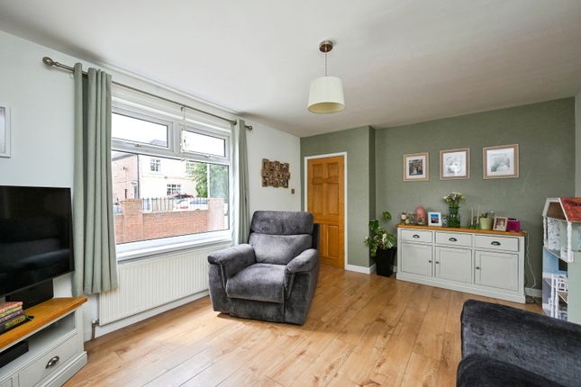 11, Larch Road, Newark photo 3