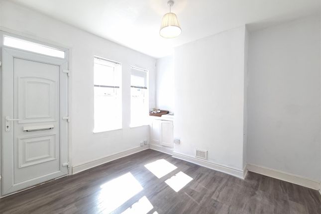 8, Edward Road, Leicester photo 4