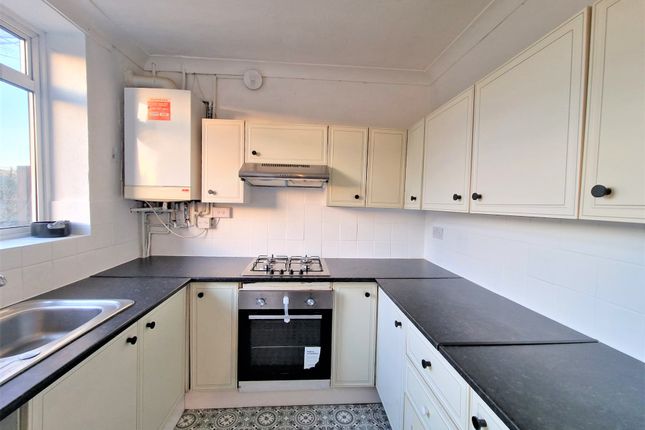 Thumbnail End terrace house to rent in Spencer Road, Slough