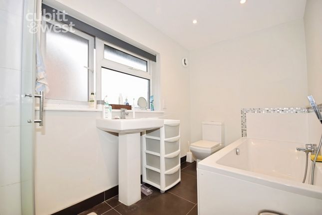 Flat 4, Oakridge House, New Town, Uckfield photo 4