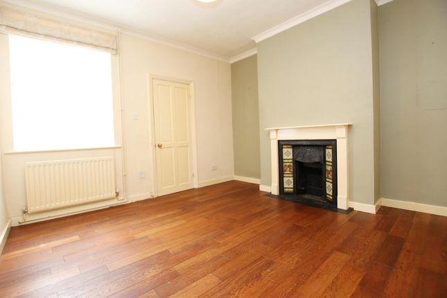 70, Silver Street, Peterborough photo 2