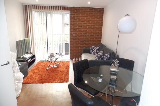Thumbnail Flat to rent in Warehouse Court, No 1Street, London
