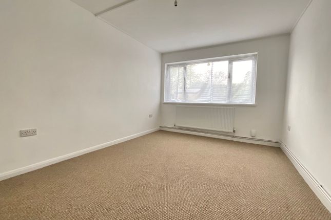 Flat for sale in Rees Close, Newport
