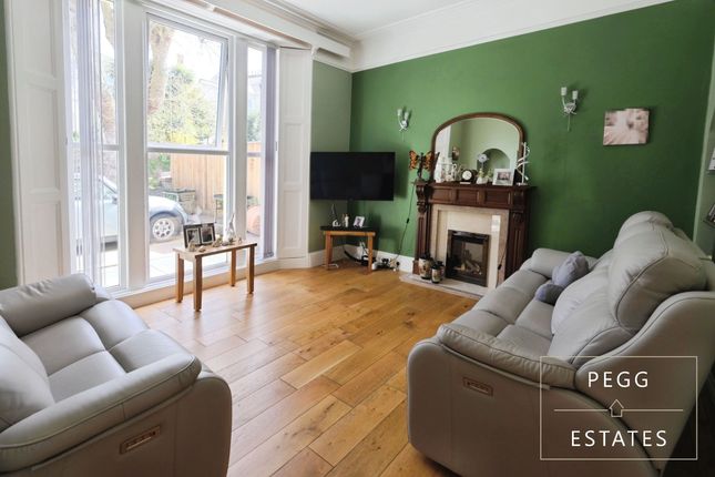 34 Cleveland Road, Torquay photo 4