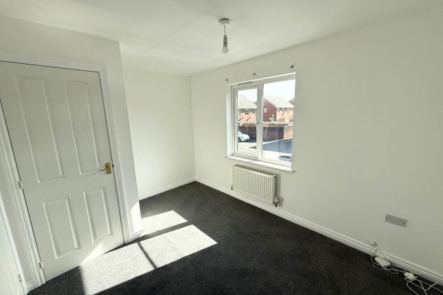 106 Charlotte Court, Swansea photo 2