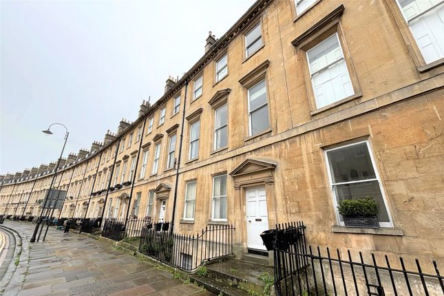 Thumbnail Flat to rent in The Paragon, Bath