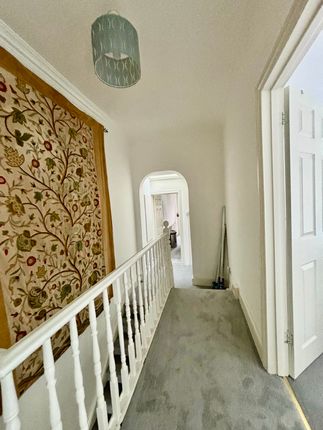 9, Drayton Road, London photo 5
